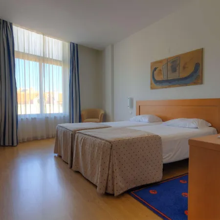 Lam Hotel 4*